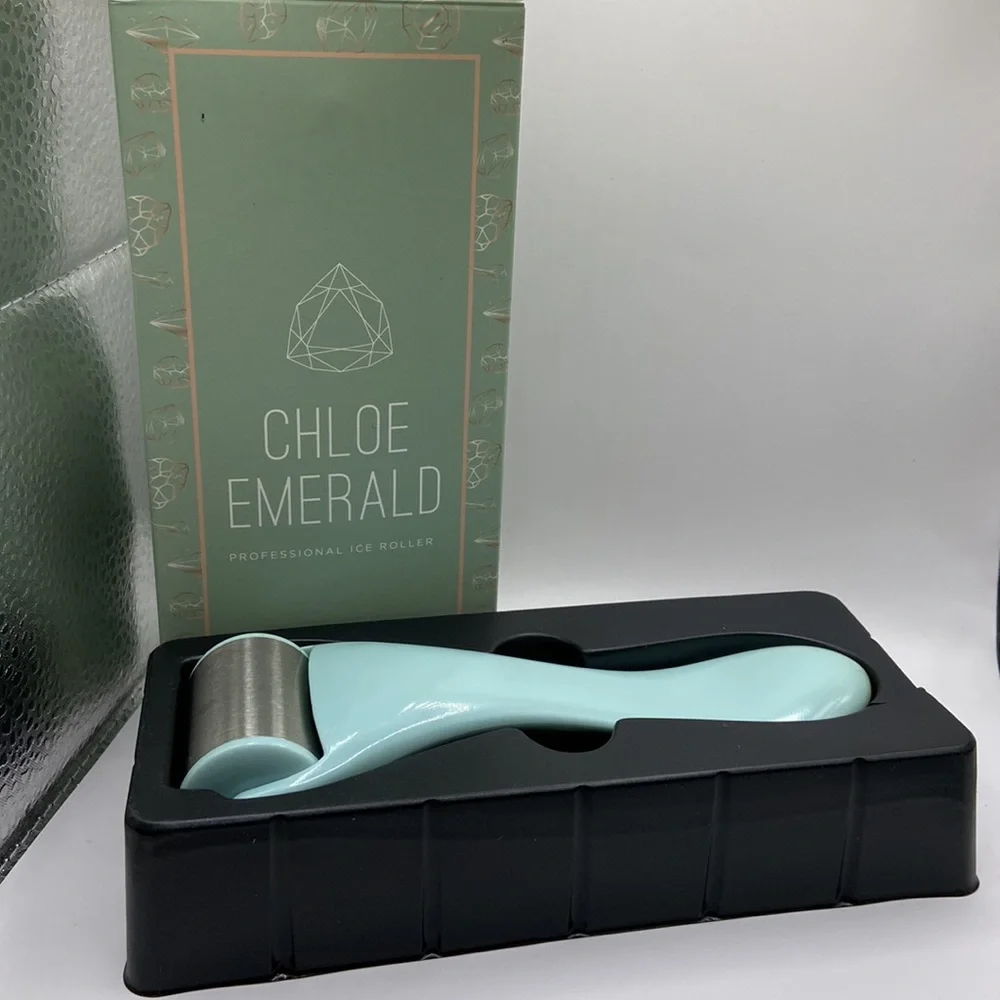 Chloe Emerald Professional Ice Roller